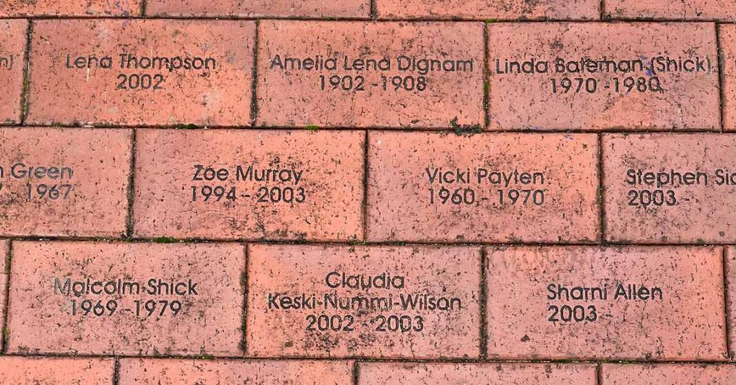 The Lord Howe Island Parents and Citizens Association is planning to order new engraved school pavers as a fundraiser.