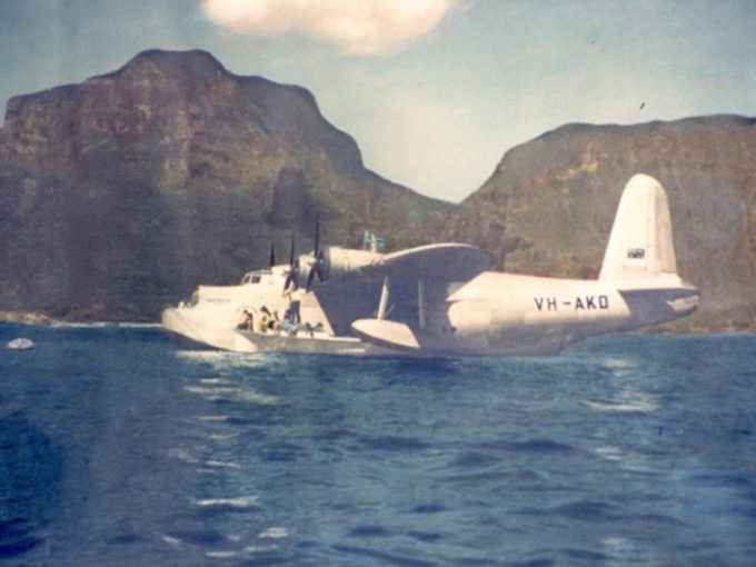 VH-AKO, named Australis, was TOA’s first Sunderland converted for civilian use. This aircraft continued in regular service to Lord Howe until it was scrapped in 1951.