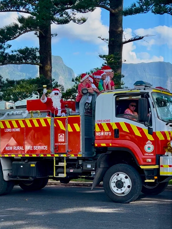 Christmas on Lord Howe Island - Santa on the firetruck