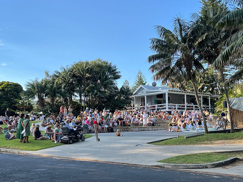 Christmas on Lord Howe Island - Christmas carols